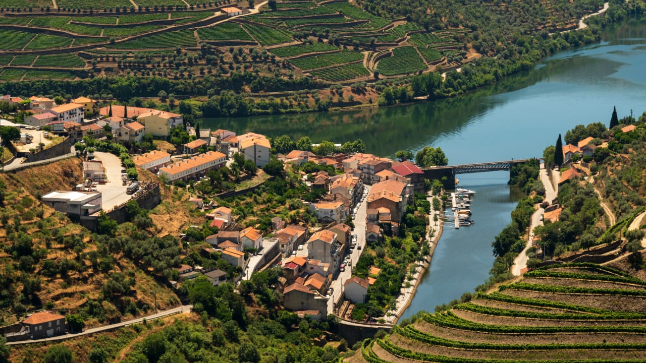 Pinhão, l'authentique village portugais dans la vallée du Douro.